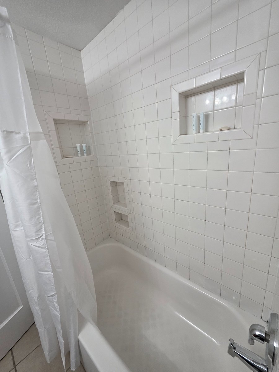 Furnished Finder property 980937_1 photo 52