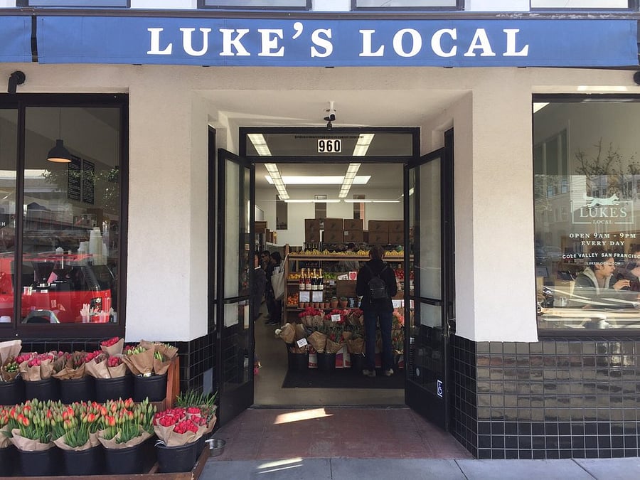 Another great grocery store nearby (Luke's on Cole St. - 4 blocks away, smaller than Gus's w quality items, a bit $$)