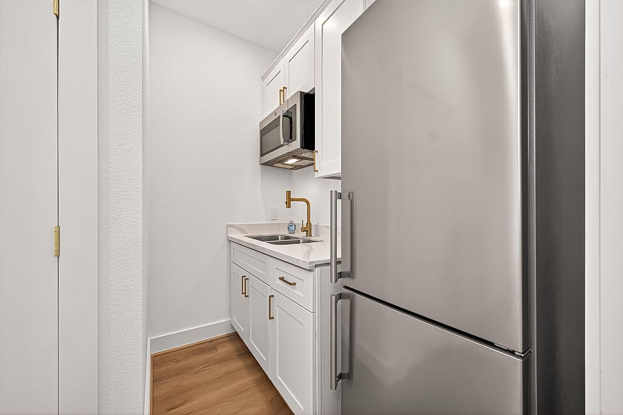 3rd Floor KITCHENETTE