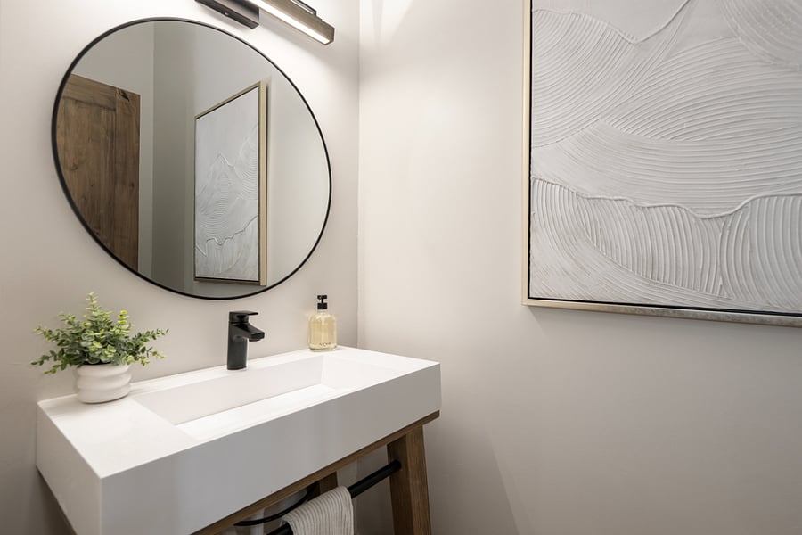 Upper 1/2 Bathroom