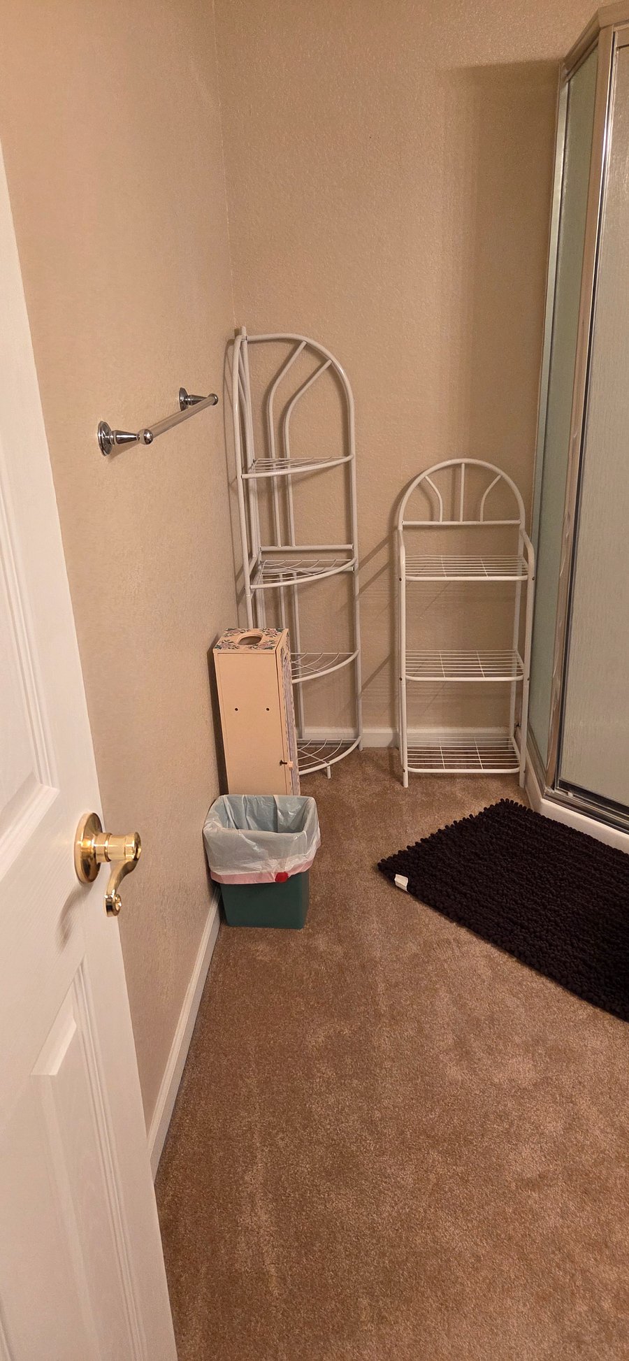 7 - Bathroom1