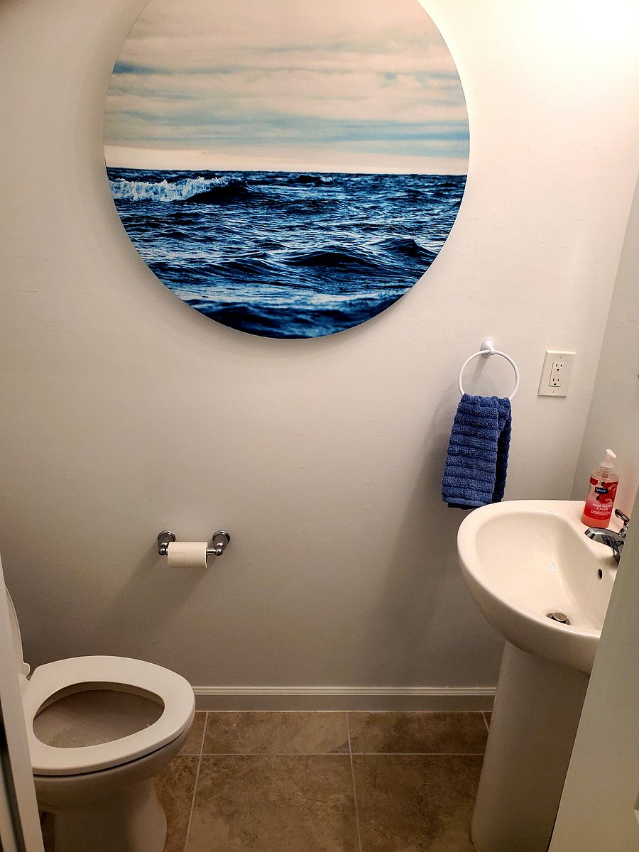Entryway half bath