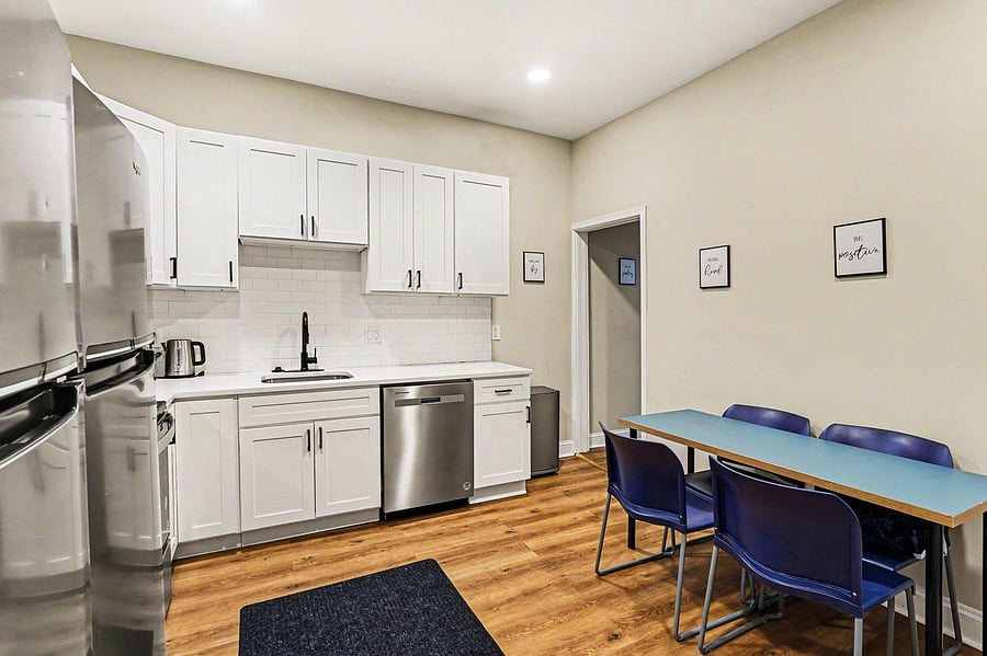 Kitchen Dining Area