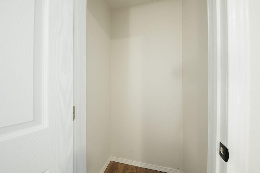 Reach in closet