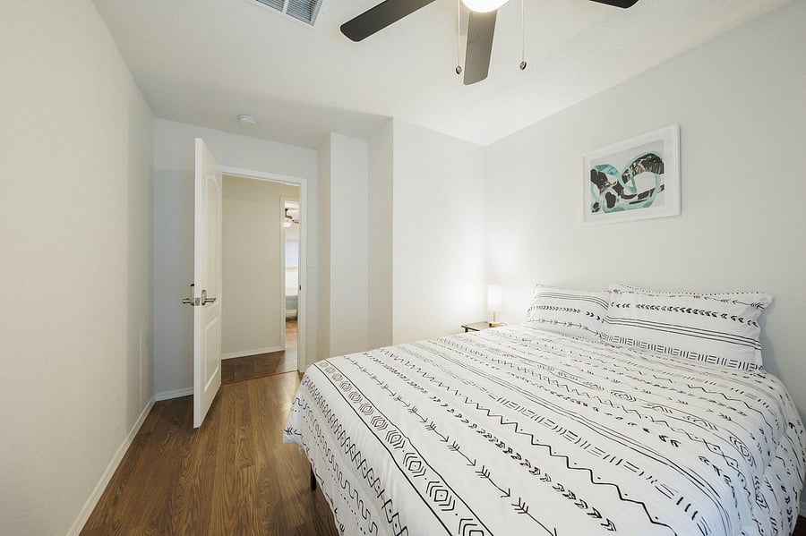 Cozy room with reach in closet