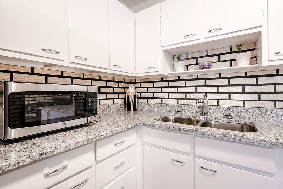 Countertop microwave