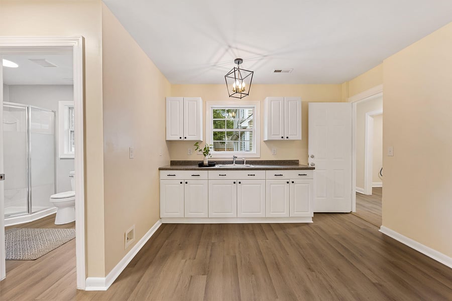 1/2 Kitchen serving Room 4,5,9 and 10