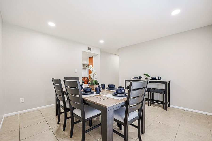 Large dining room with breakfast bar/workspace