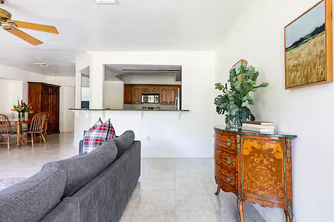 Furnished Finder property 981329_1 photo 3