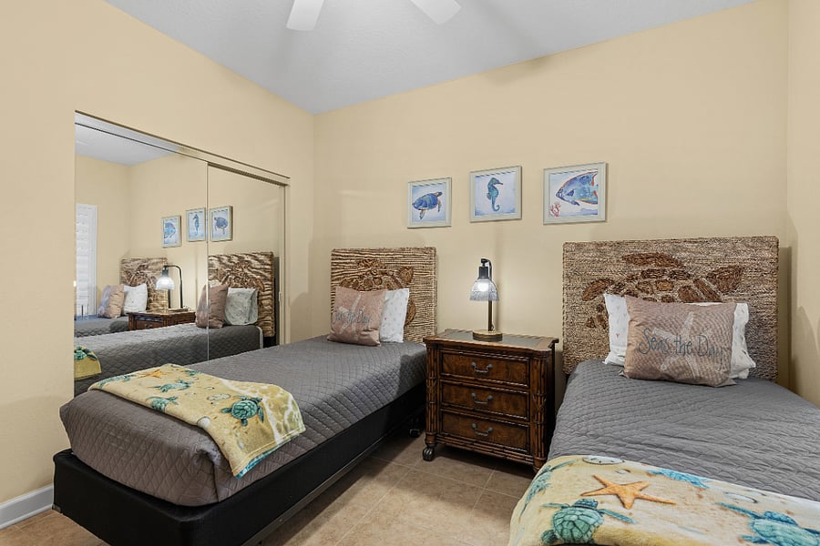 2 Twins Bedroom