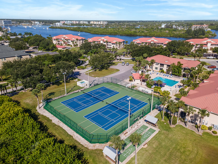 Tennis Courts, Pool