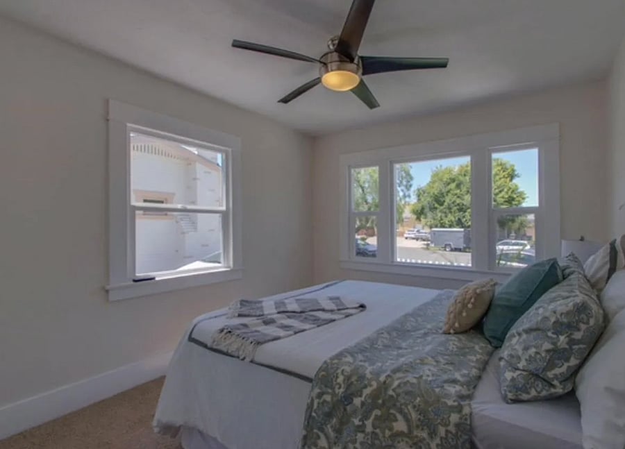 These photos are staging furniture, updated photos soon.