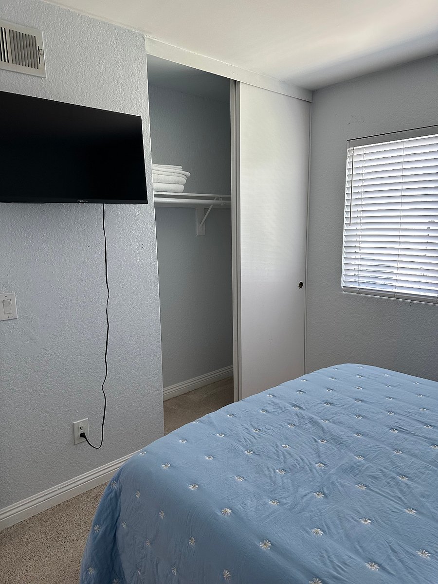 Downstairs Bedroom 2