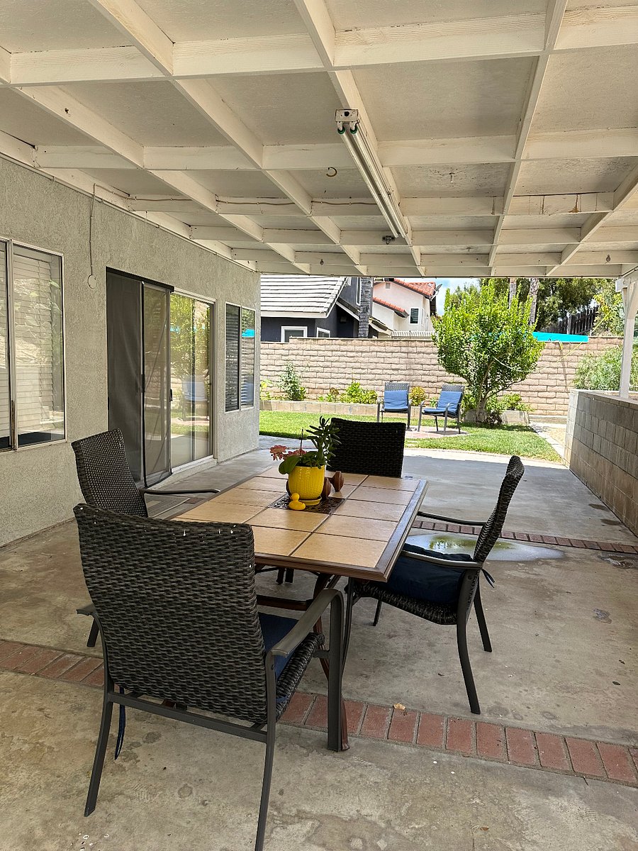 patio dining table
