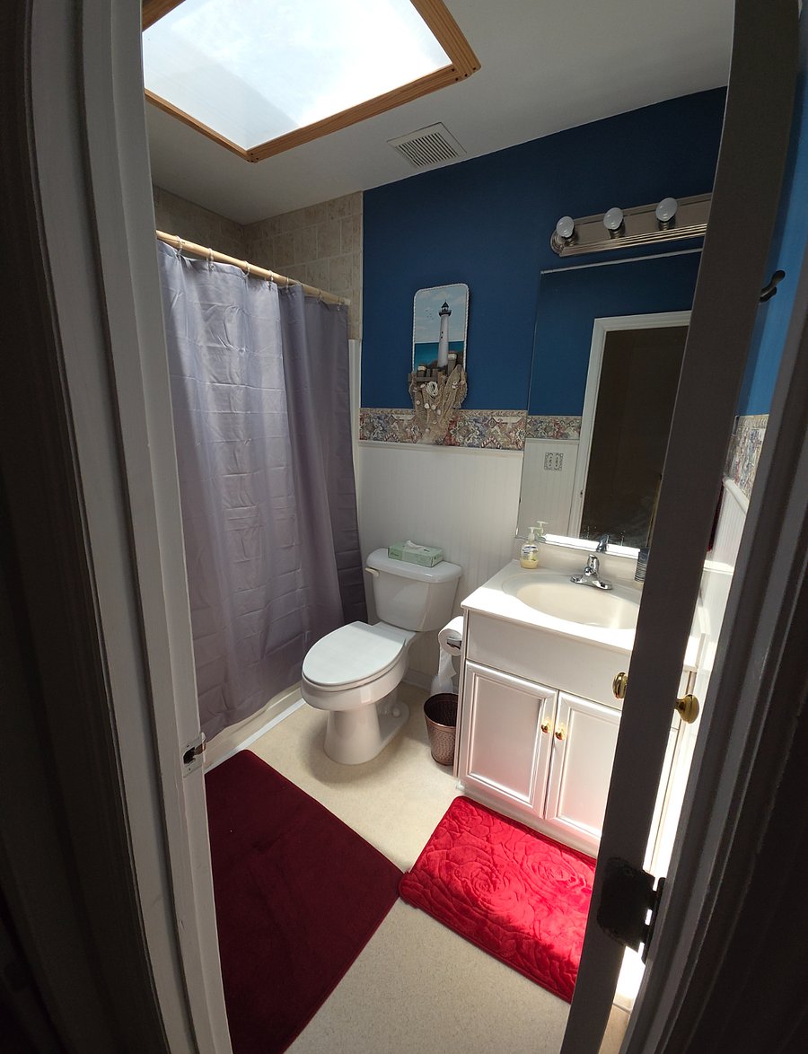 Second Floor full bath, common bath for 2d and 3rd bedrooms