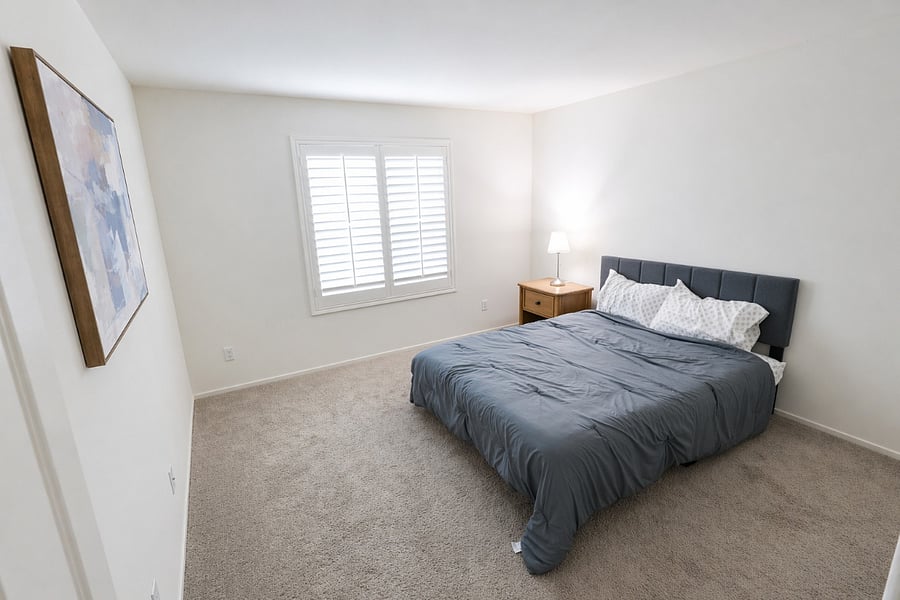 Bedroom 2 with Closet