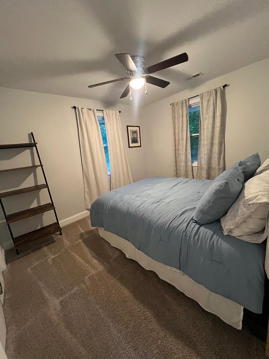 Room 3 (upstairs)