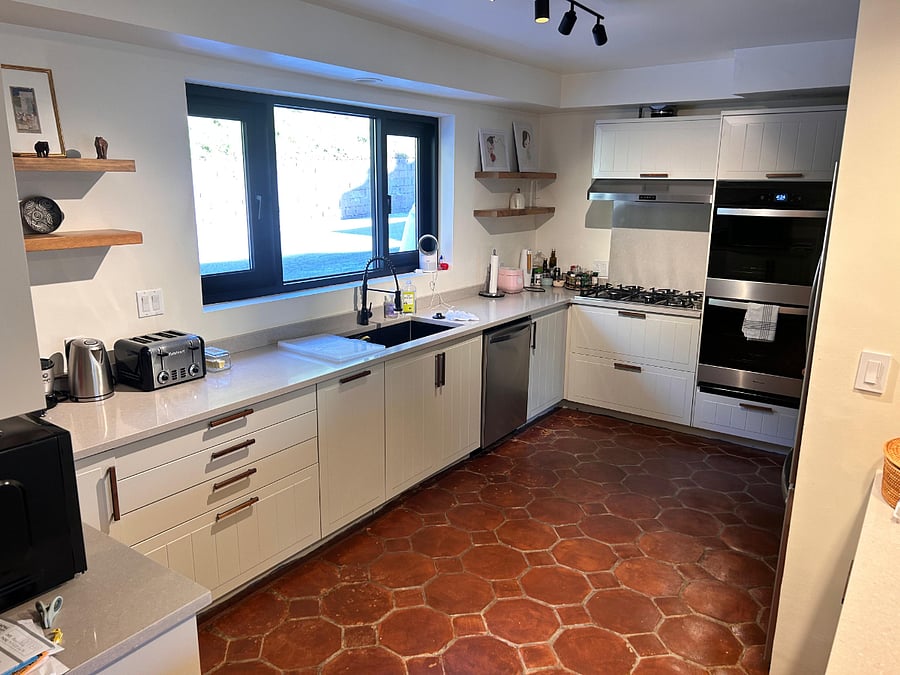 2 chefs ovens fully functional