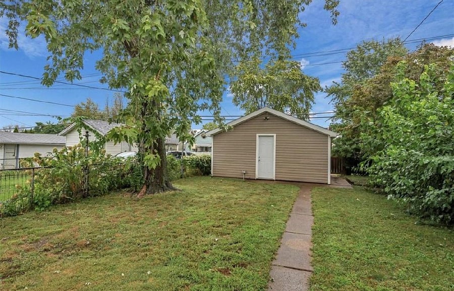 DETACHED GARAGE IN BACKYARD