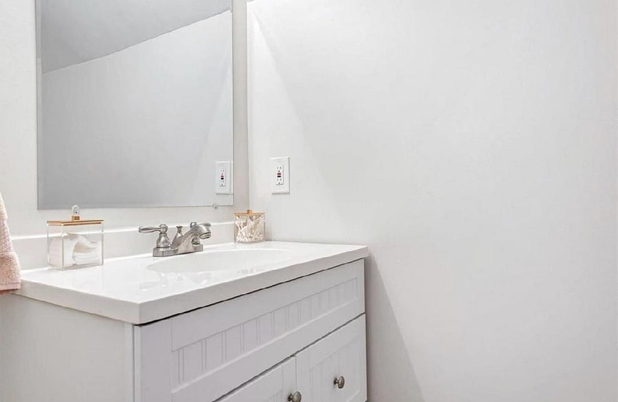 UPSTAIRS HALF BATH #2