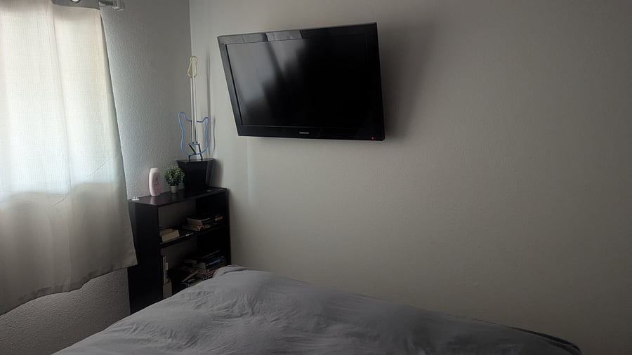 2nd bedroom
