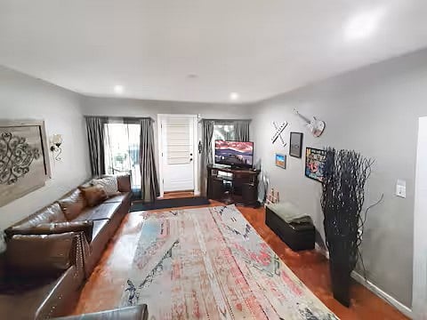 Furnished Finder property 981750_1 photo 3