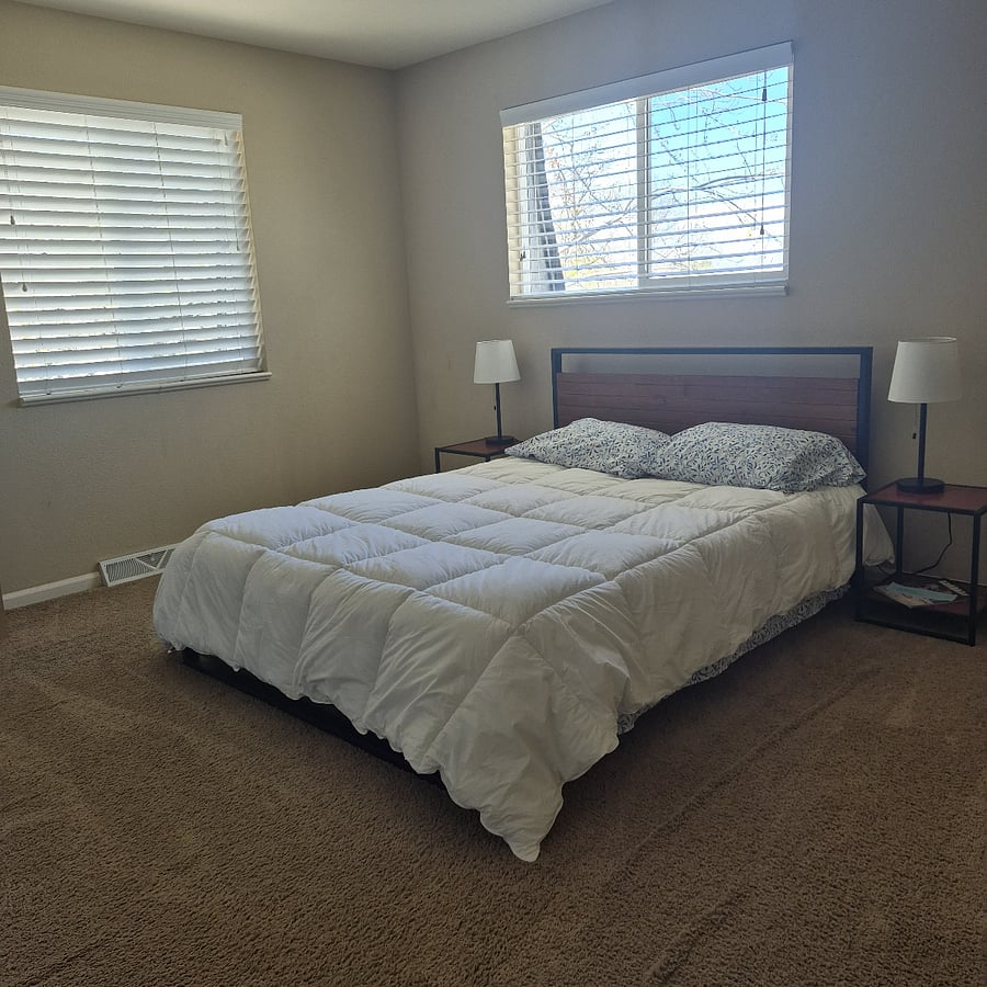 queen size bed