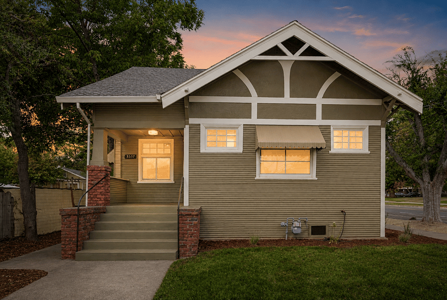 Front of hom