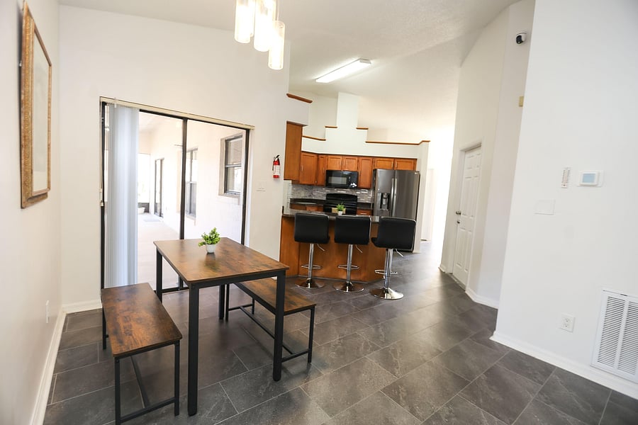 Dining & Kitchen