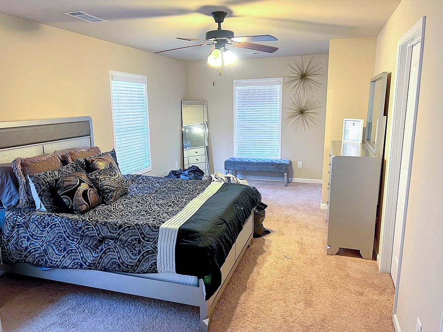 Second floor guest bedroom Queen