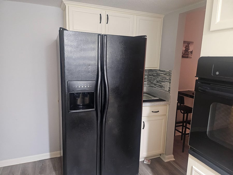 Kitchen Picture 3