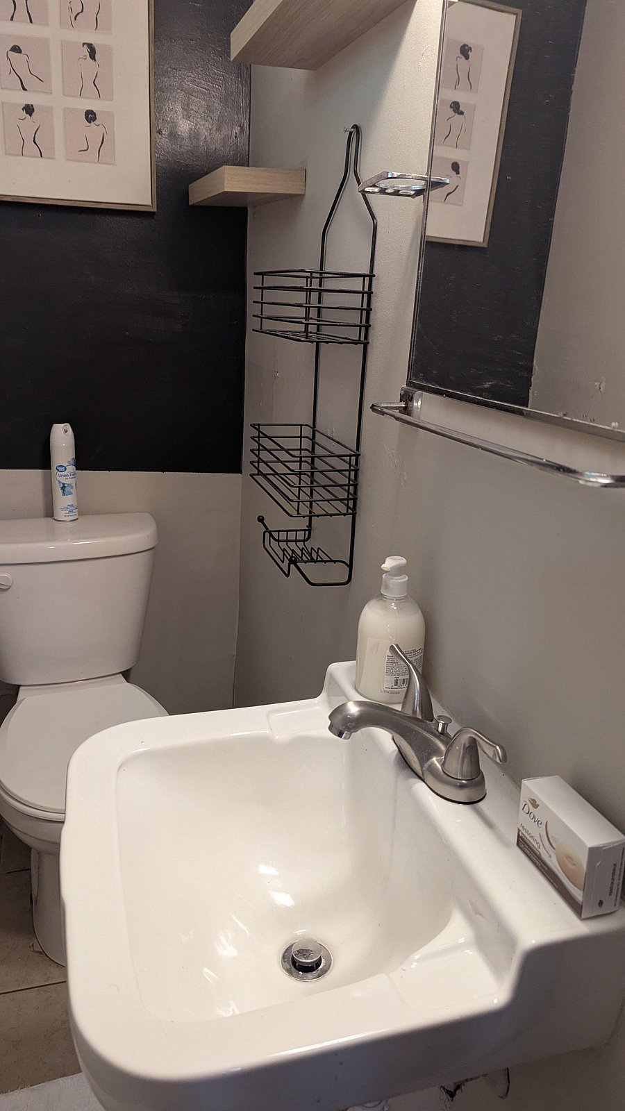Private bathroom room 5