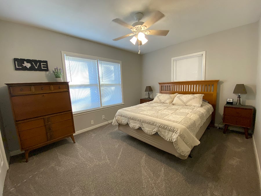 Queen bedroom, located next to the kids' room.
