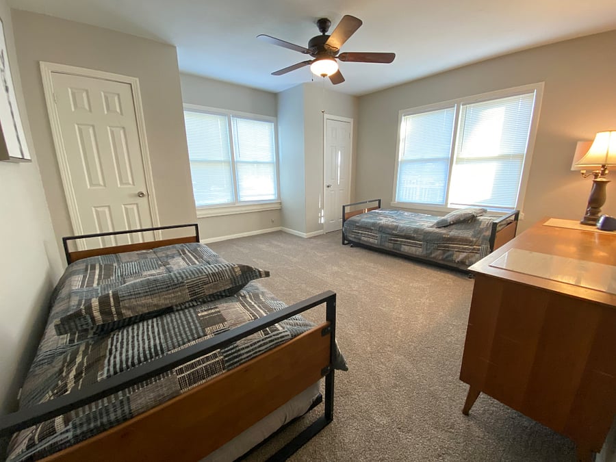 Kids room, with 2 trundle beds.