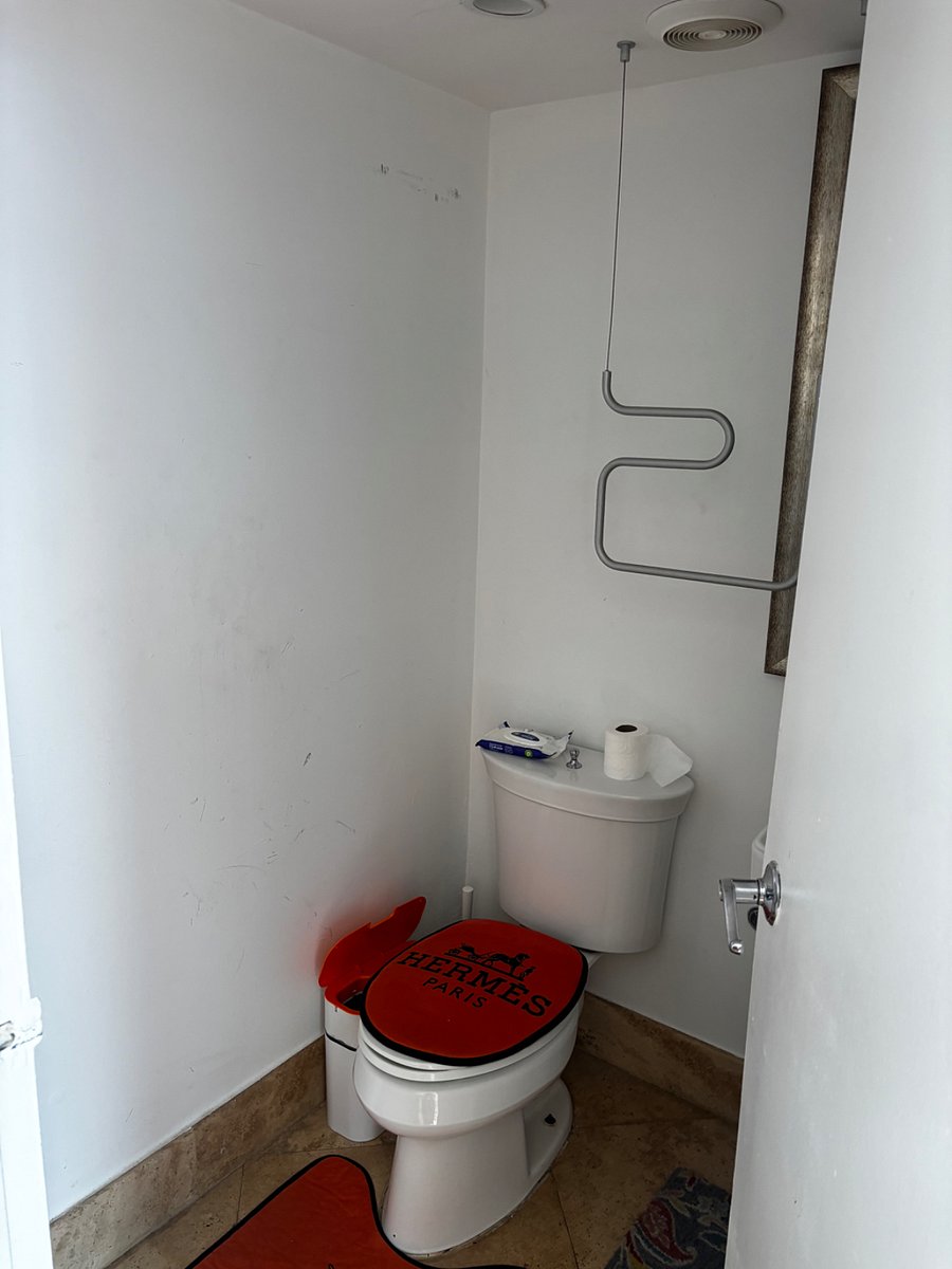 Master bedroom bathroom