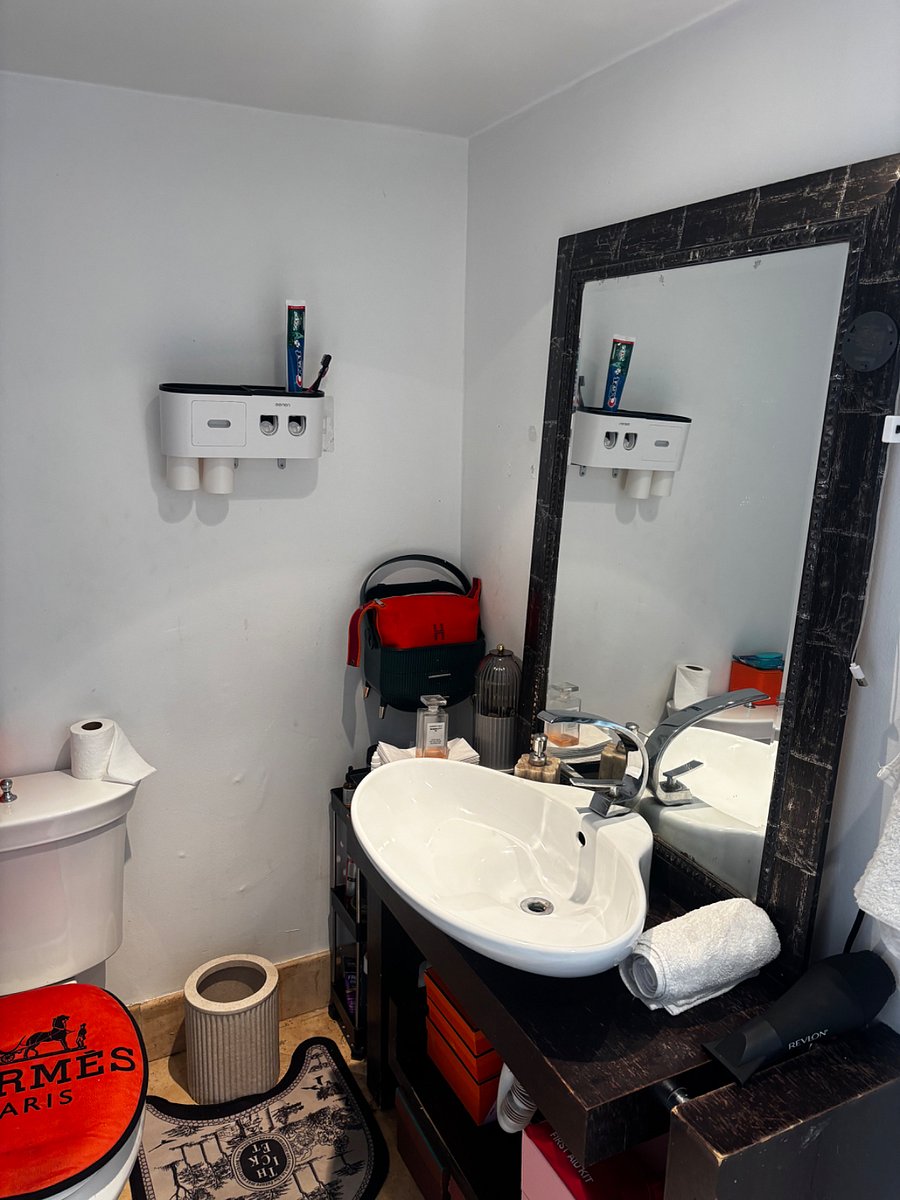 Master bedroom bath
