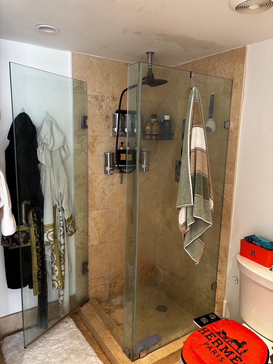 Master bedroom bathroom
