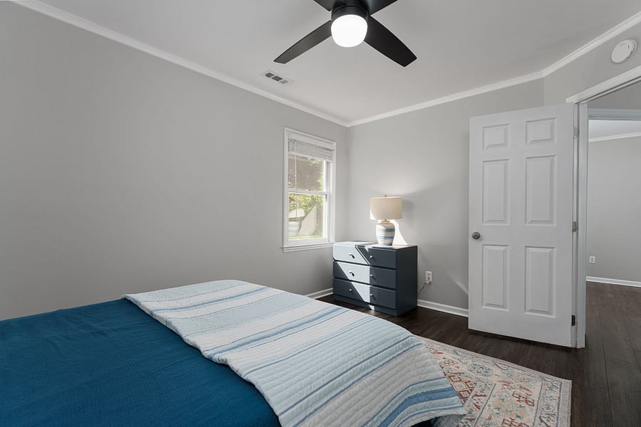 2nd bedroom