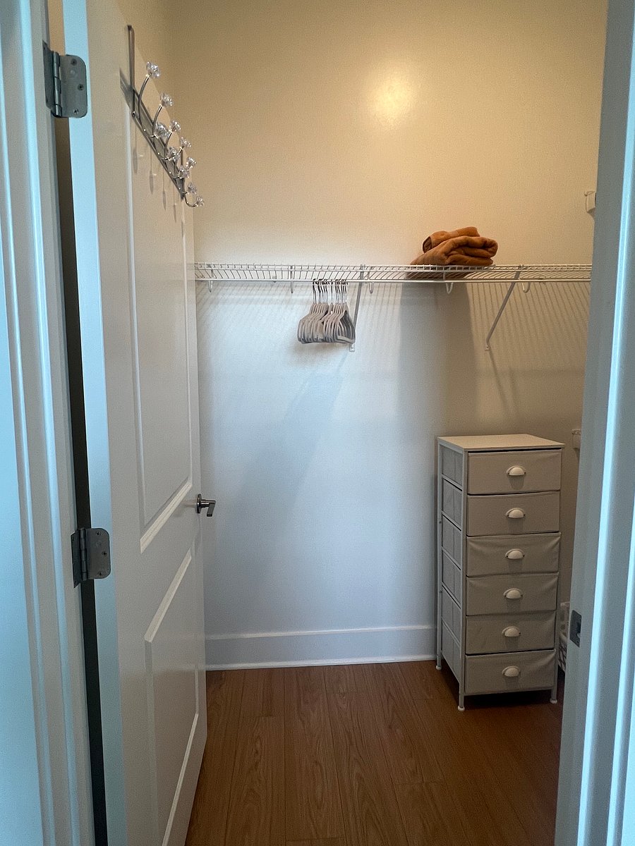 Walk-in closet