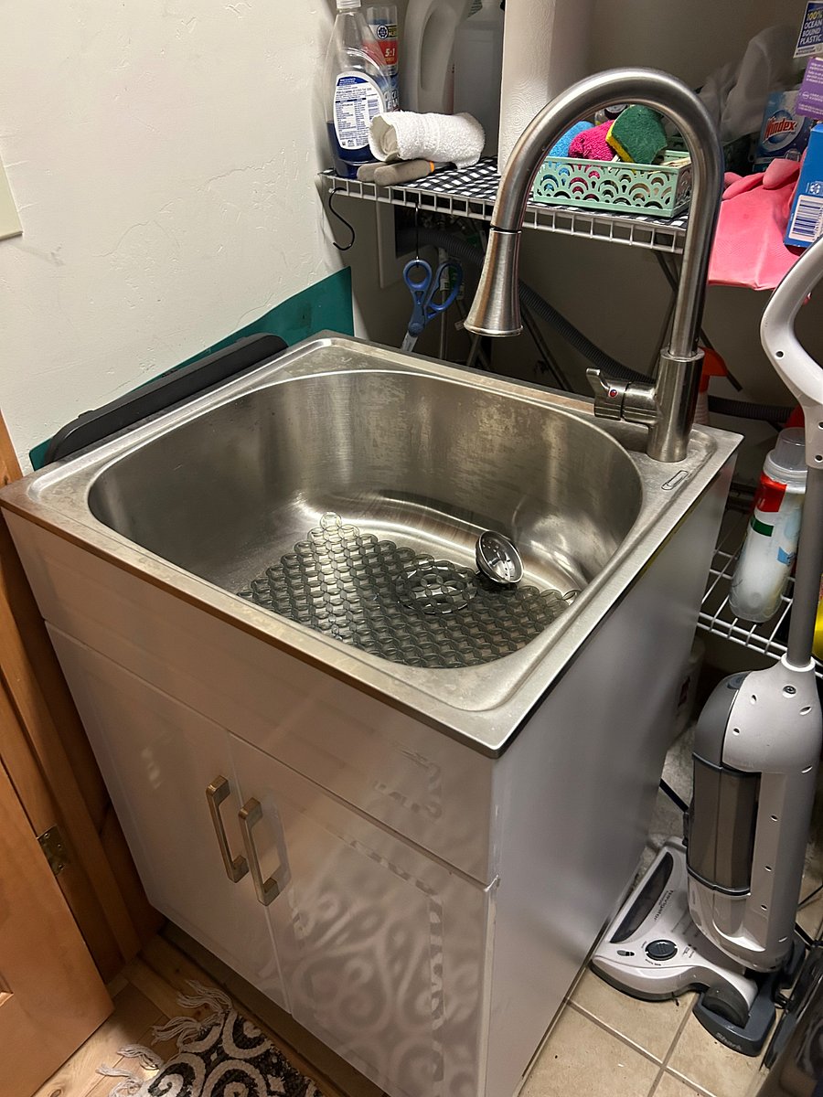 Kitchenette Sink / Laundry Sink