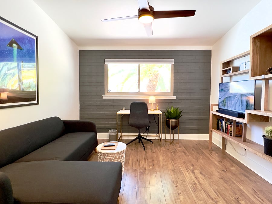 Dedicated office space to work or just get away, with a 45 inch Samsung Smart TV and Sonos sound system.