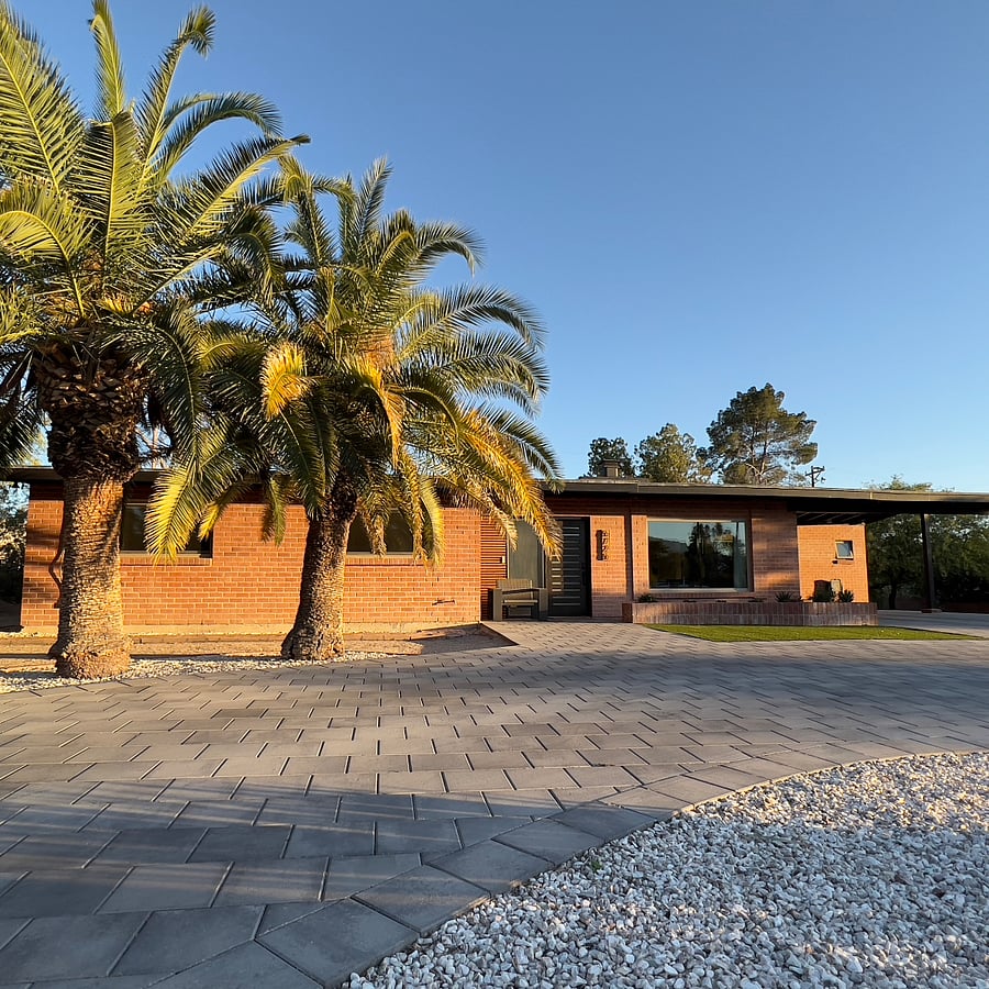 Nice big driveway with ample parking.