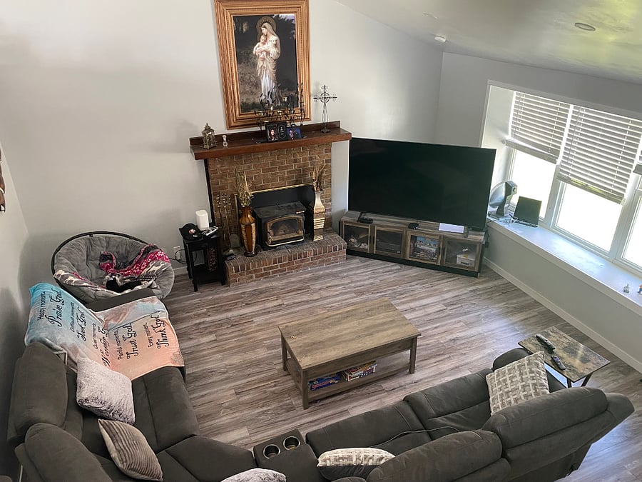Open Area (Main Livingroom)
