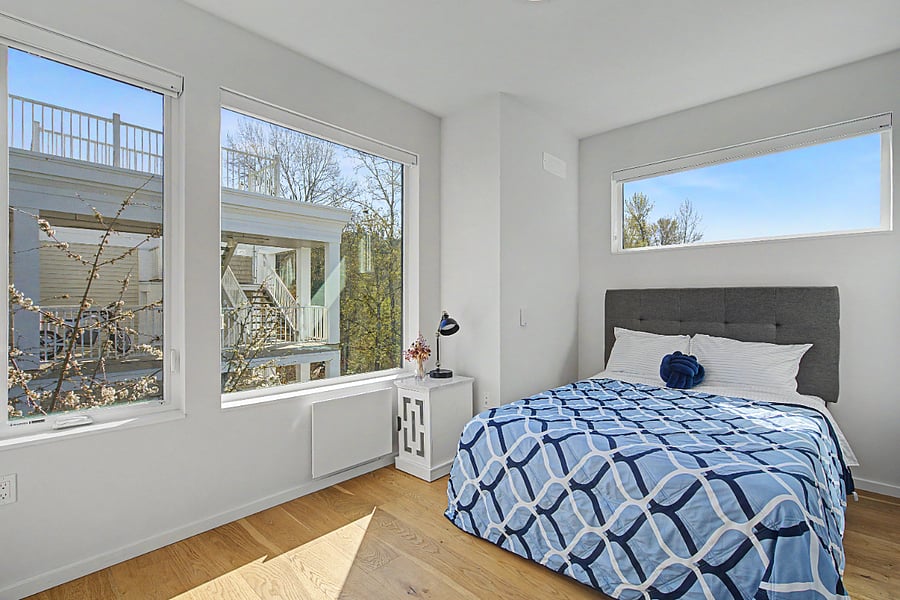 Bedroom on 3rd floor with bathroom en-suite