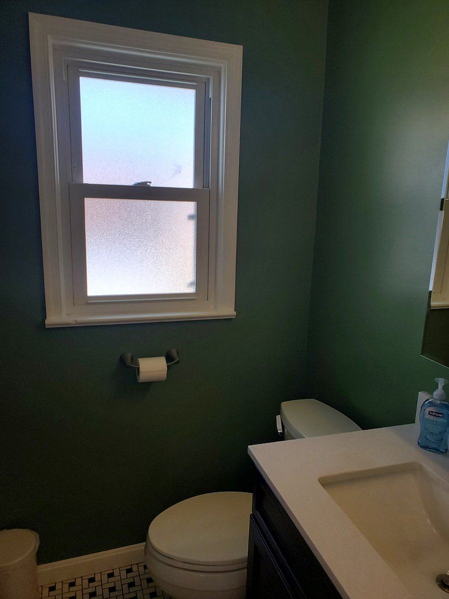 Primary bedroom half bath.