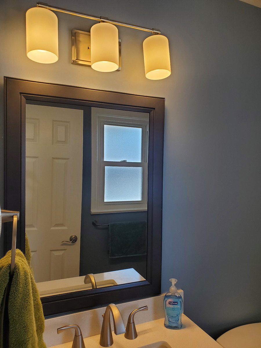 Full bath vanity