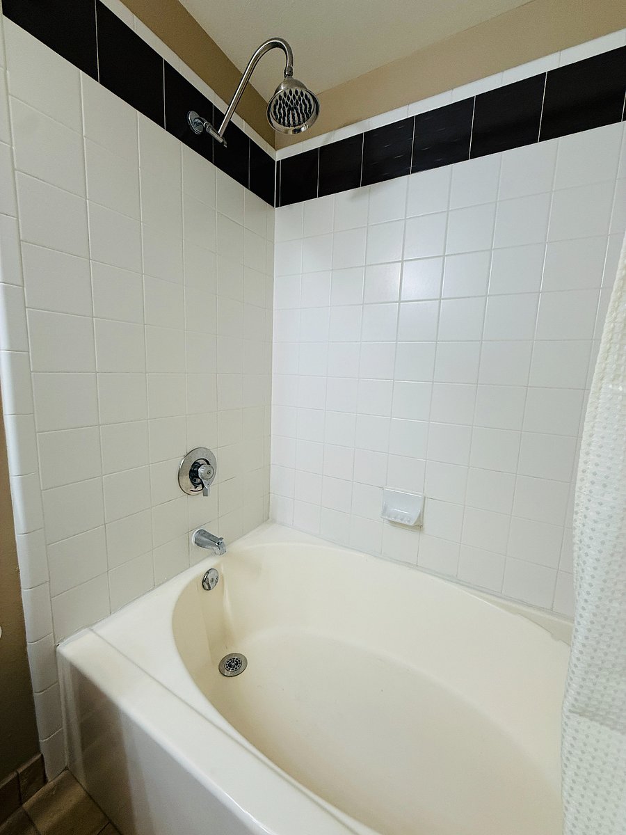 Furnished Finder property 982500_1 photo 24