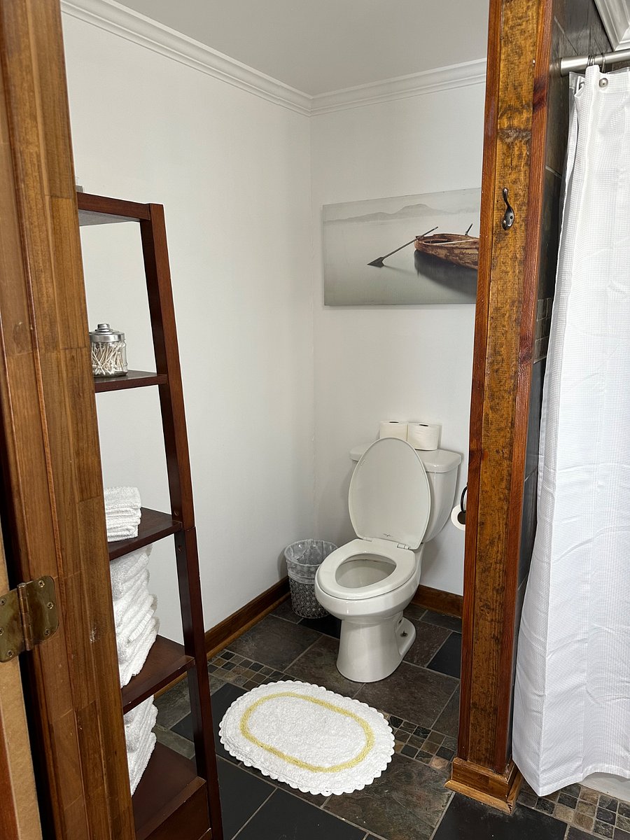 full bath area