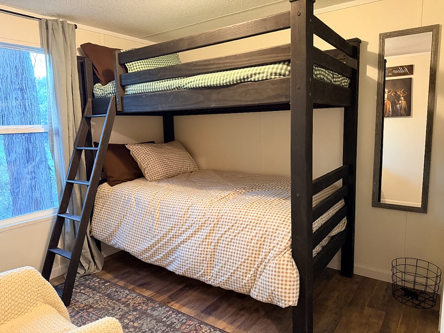 Second bedroom