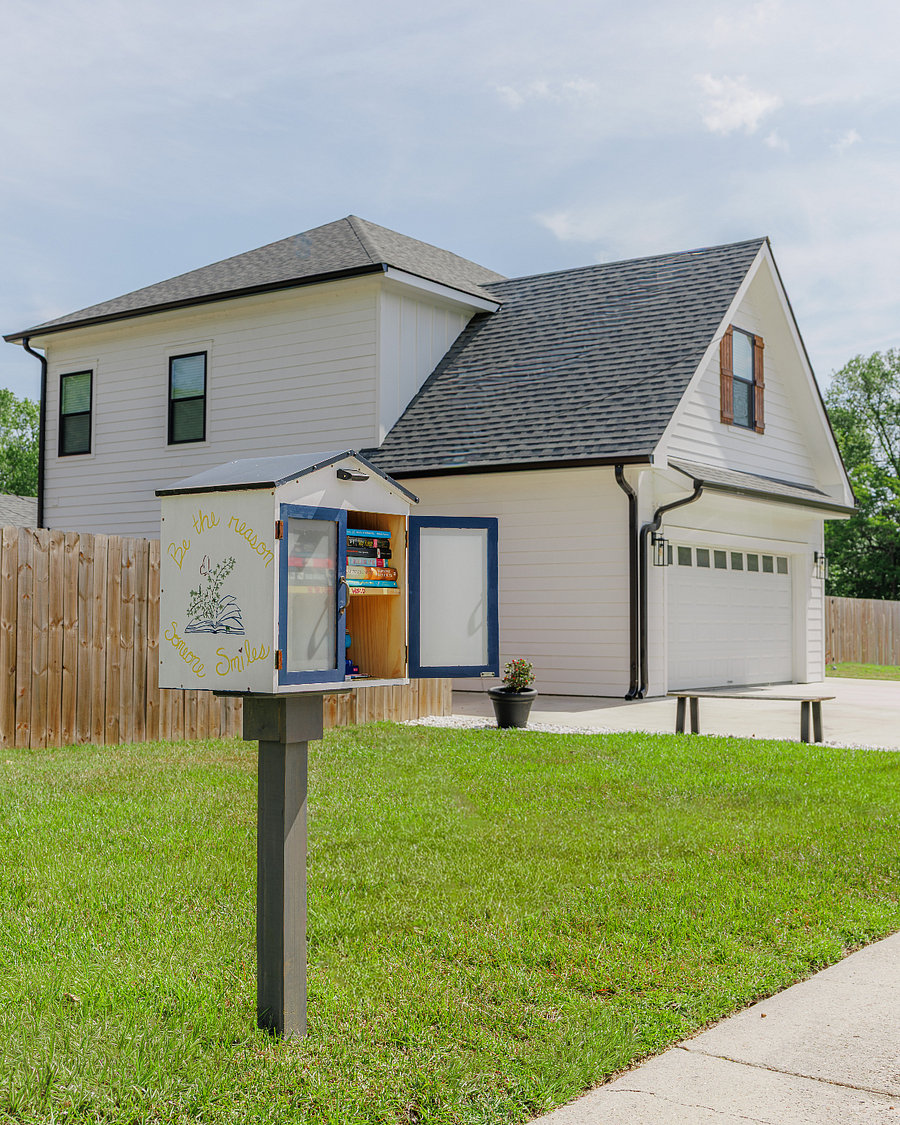Community Free Library 
